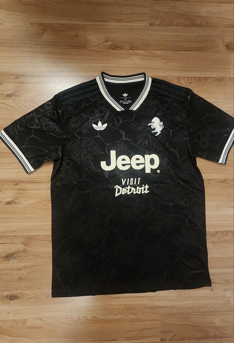 Juventus Alajbegovic Away Black Jersey XL